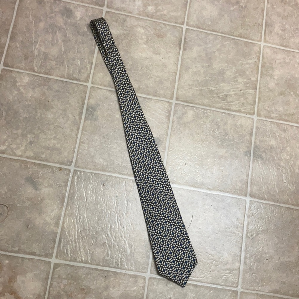 Guess silk neck tie